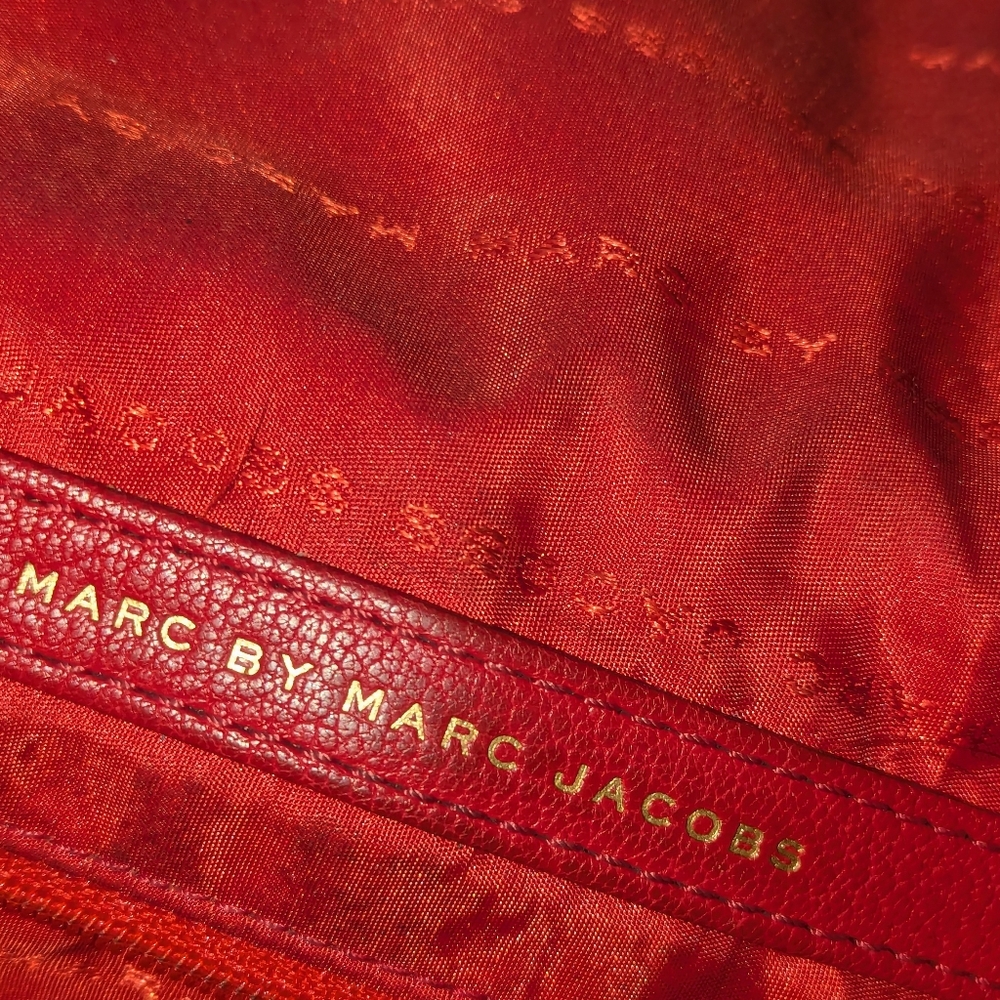 Vintage Marc by Marc Jacobs red leather shoulder messenger bag. - Picture 12 of 12